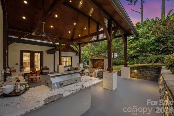 2919 Colony RD, Charlotte, NC 28211