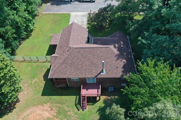 1035 E 24th ST, Newton, NC 28658
