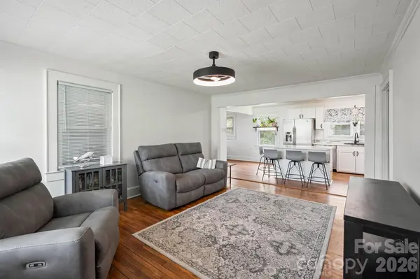 1674 Harris Henrietta RD, Forest City, NC 28043