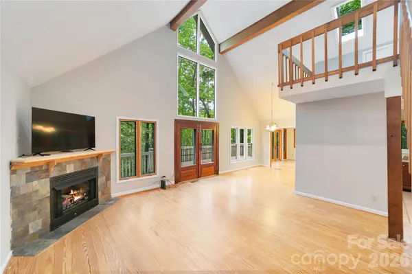 56 Guque CT, Brevard, NC 28712