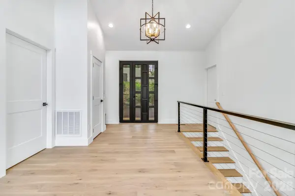 50 Sleeping Bear RDG, Maggie Valley, NC 28751