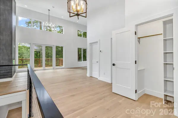 50 Sleeping Bear RDG, Maggie Valley, NC 28751