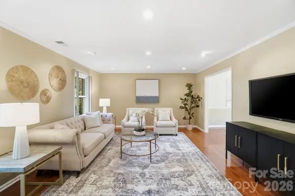 723 Walnut Point DR, Matthews, NC 28105