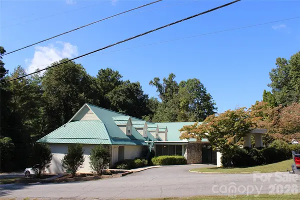 100 Jervey RD #4, Tryon, NC 28782