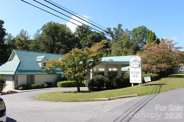100 Jervey RD #4, Tryon, NC 28782