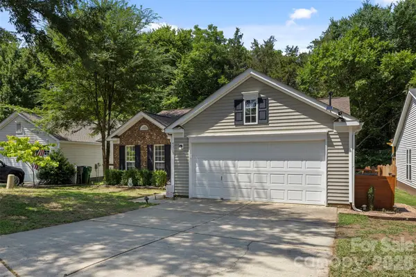 4313 Bubbling Brook CT, Charlotte, NC 28278