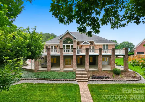 18 Mallard CT, Granite Falls, NC 28630