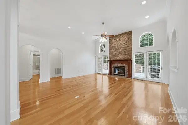 18 Mallard CT, Granite Falls, NC 28630