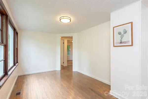 215 Merchant ST, Asheville, NC 28803