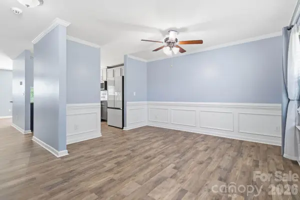 5904 Ellimar Field LN, Charlotte, NC 28215