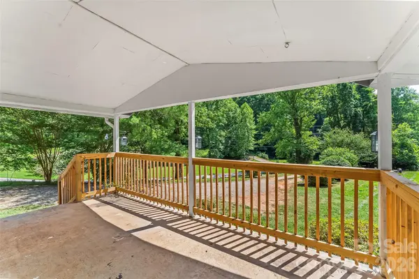 771 Hoppy Tom Hollow RD, Marion, NC 28752