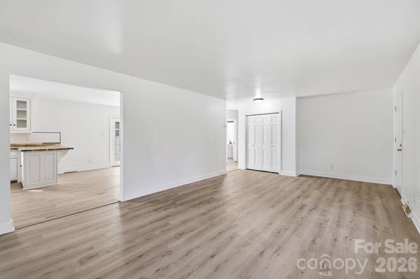 310 Roy Eaker RD, Cherryville, NC 28021