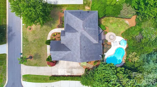 12319 Summer Breeze CT, Charlotte, NC 28277