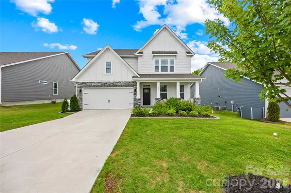 116 Aviendha LN, Troutman, NC 28166