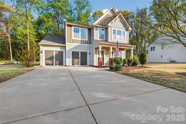 15109 Ockeechobee CT, Mint Hill, NC 28227