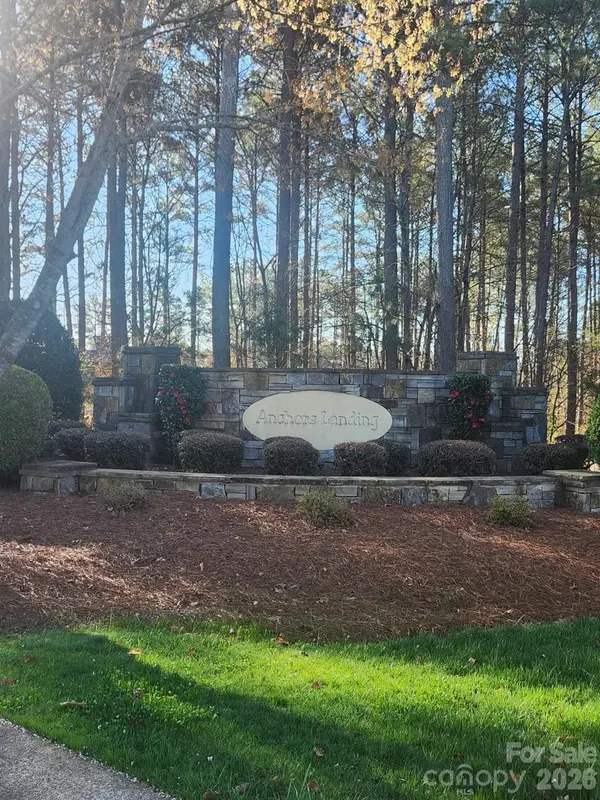 5251 Starboard LN, Granite Falls, NC 28630