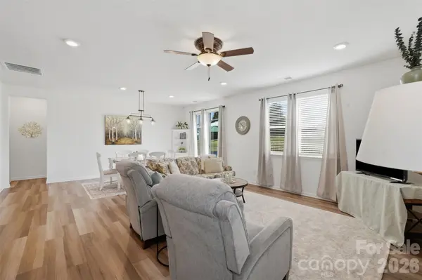 1011 Yearden LN, Monroe, NC 28110