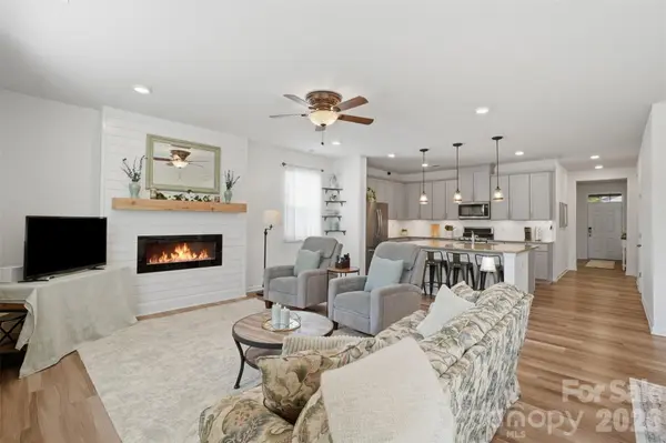 1011 Yearden LN, Monroe, NC 28110