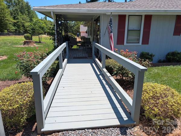 4053 Roddey RD, Catawba, SC 29704