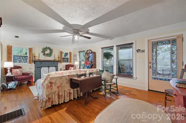 2409 US 70 HWY W, Morganton, NC 28655