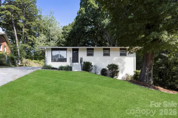 1047 White Plains RD, Charlotte, NC 28213
