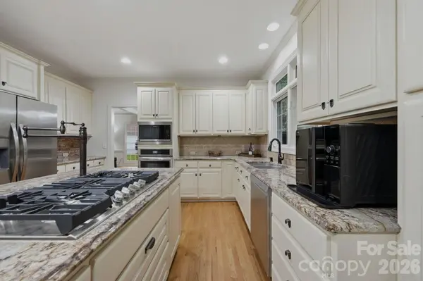 12529 Preservation Pointe DR, Charlotte, NC 28216