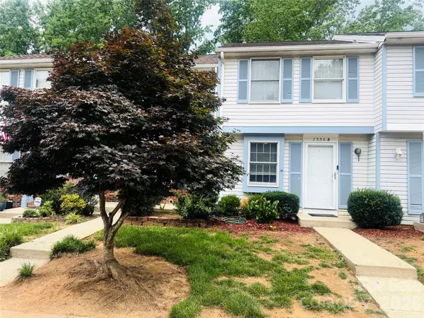 7336 Pebblestone DR, Charlotte, NC 28212