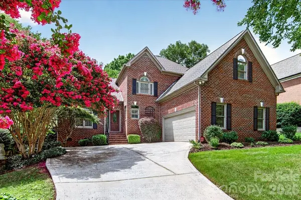 6784 Lynrose CT, Charlotte, NC 28226