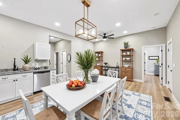 748 Efird ST, Albemarle, NC 28001
