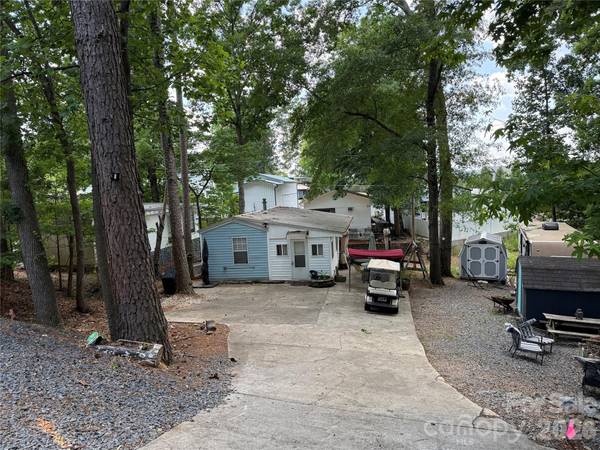 105/107 River Ridge TRL #E169/170, Mount Gilead, NC 27306