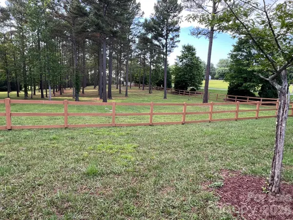 253 Falls Creek DR, Nebo, NC 28761