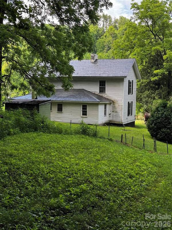 1327 NC 80 HWY, Bakersville, NC 28705