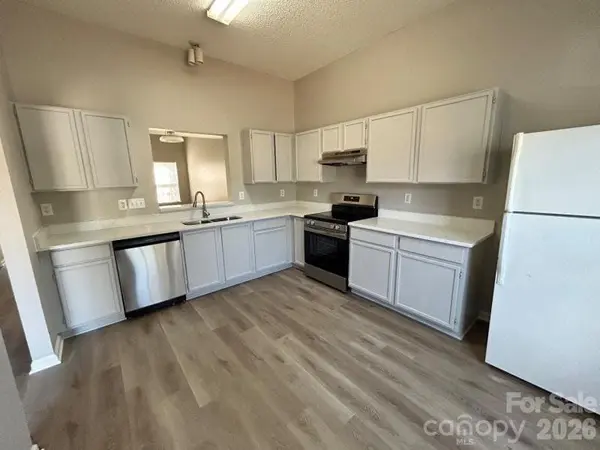 821 Lakehill RD, Charlotte, NC 28214