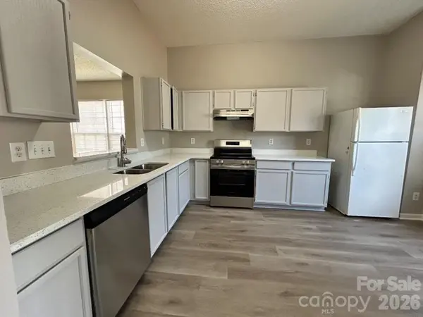 821 Lakehill RD, Charlotte, NC 28214