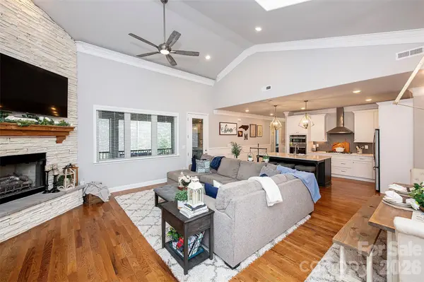 1414 Spring Ridge LN, Denver, NC 28037