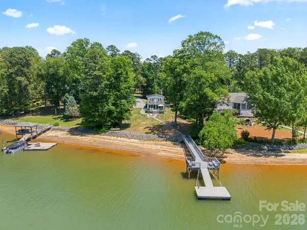 383 Sundown RD, Mooresville, NC 28117