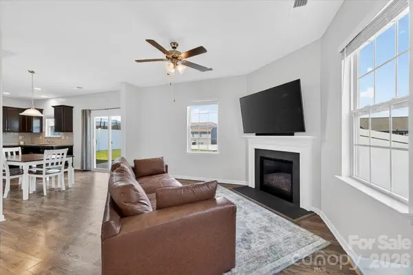 157 Kingsway DR, Mooresville, NC 28115