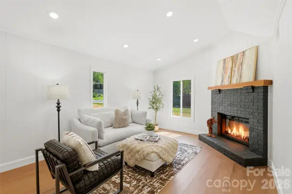 5908 Mcnair RD, Charlotte, NC 28212