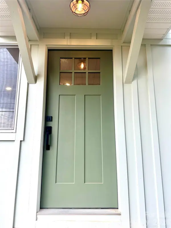 908 E 1st ST, Newton, NC 28658