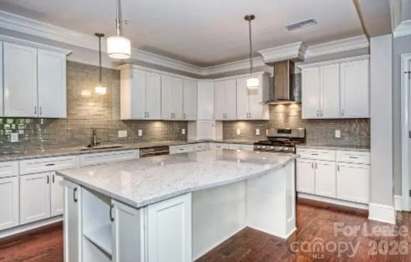 2100 Queens RD W #Southern Living, Charlotte, NC 28207
