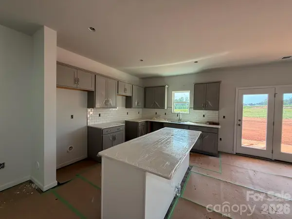 4017 Juno DR, Charlotte, NC 28215