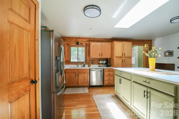 2211 Rocky Cove LN, Denton, NC 27239