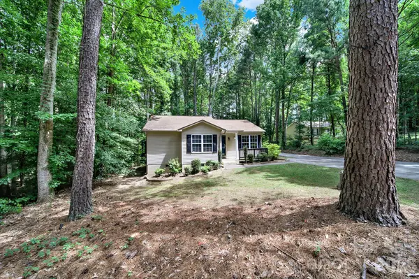 123 Greentree DR, Mooresville, NC 28117