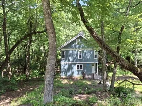 630 Shumont RD, Black Mountain, NC 28711