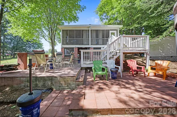107 Dove LN, New London, NC 28127