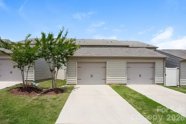 8141 English Clover LN, Fort Mill, SC 29707