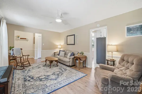 1204 Crowders Mountain RD, Bessemer City, NC 28016
