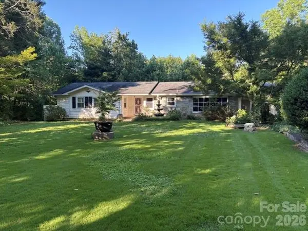 255 Glengarnock RD, Tryon, NC 28782
