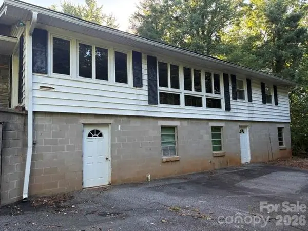 255 Glengarnock RD, Tryon, NC 28782
