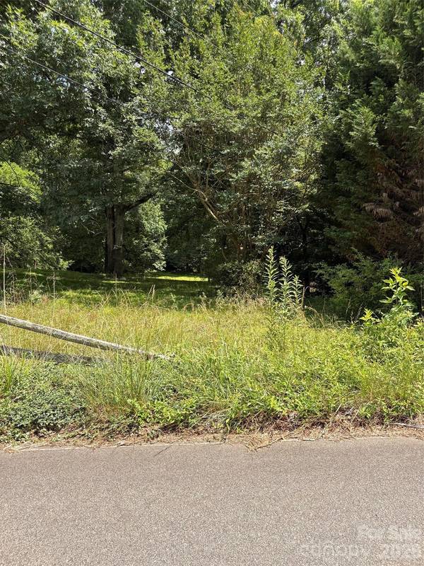 2 acres 33rd Street DR SE, Hickory, NC 28602